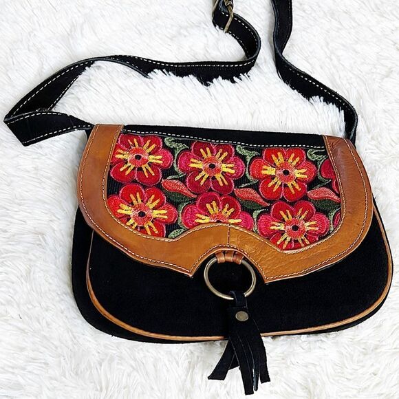 No Brand Handbags - Artisan Handcrafted Embroidered Small black Suede Leather Bag